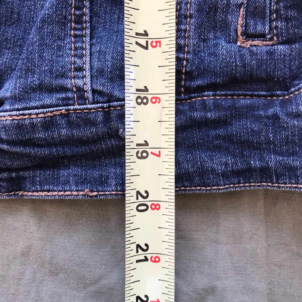 Earl Jean factory distressed denim jacket - Picture 4 of 6